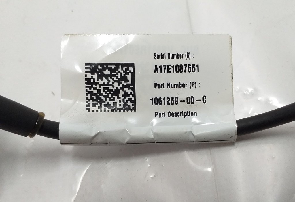 1 1061269-00-C Ryggekamera for Tesla Model S. Elbil. Et element av avansert førerassistentteknologi, og også en viktig komponent i autopilotsystemet. Et ryggekamera lar eieren av et elektrisk kjøretøy overvåke situasjonen bak bilen. Enheten er designet fo